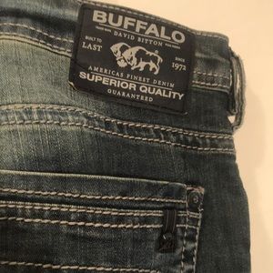 Men’s 32x34 Buffalo David Bitton Jeans